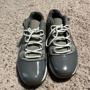 Jordan 11 low cool grey size 14 no box fits like 13 UA